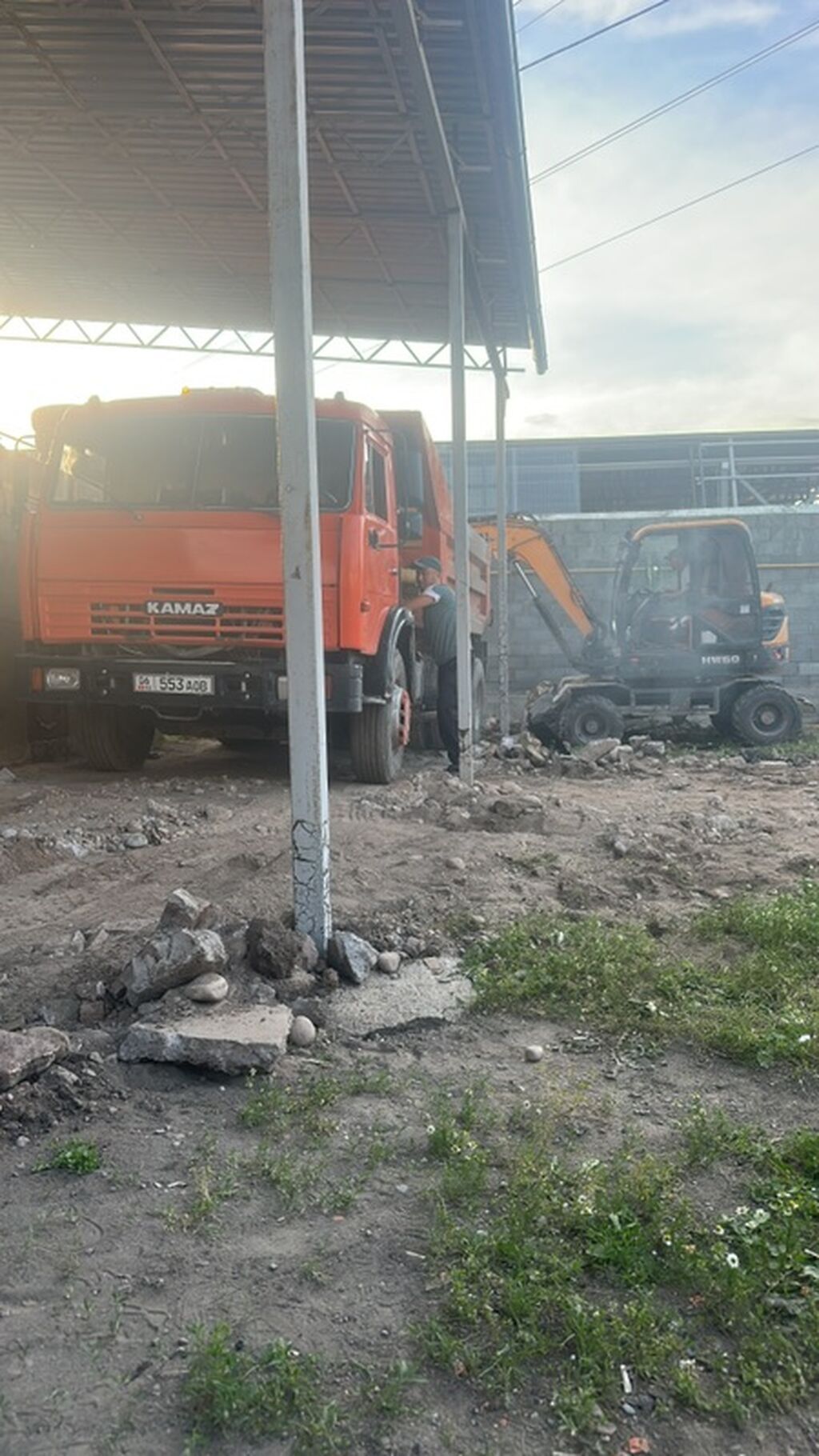Вывоз строительного мусора КамАЗ 10 тонн, круглосуточно