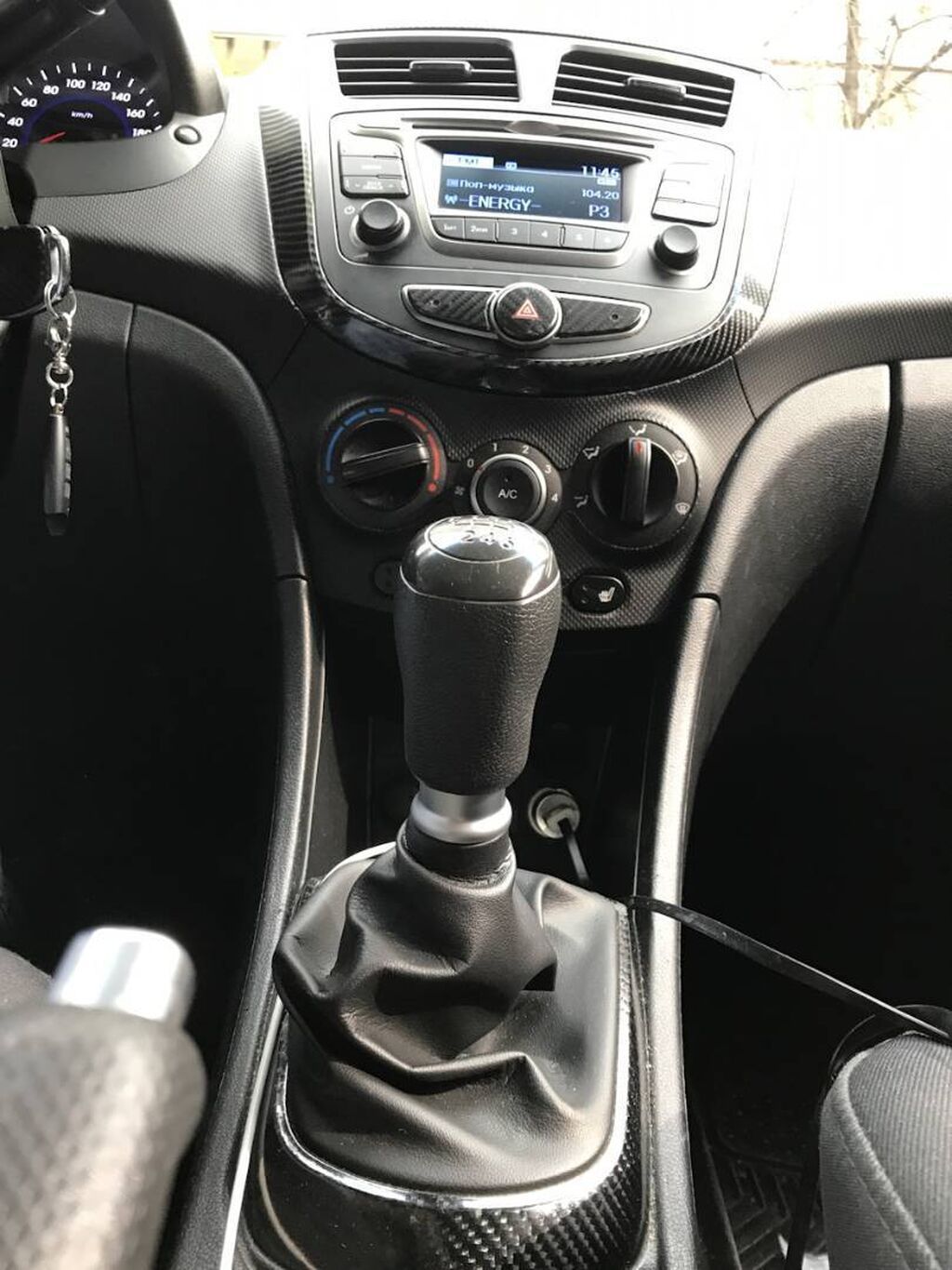 Инструктор по вождению на механике, Hyundai Solaris 2015 года
