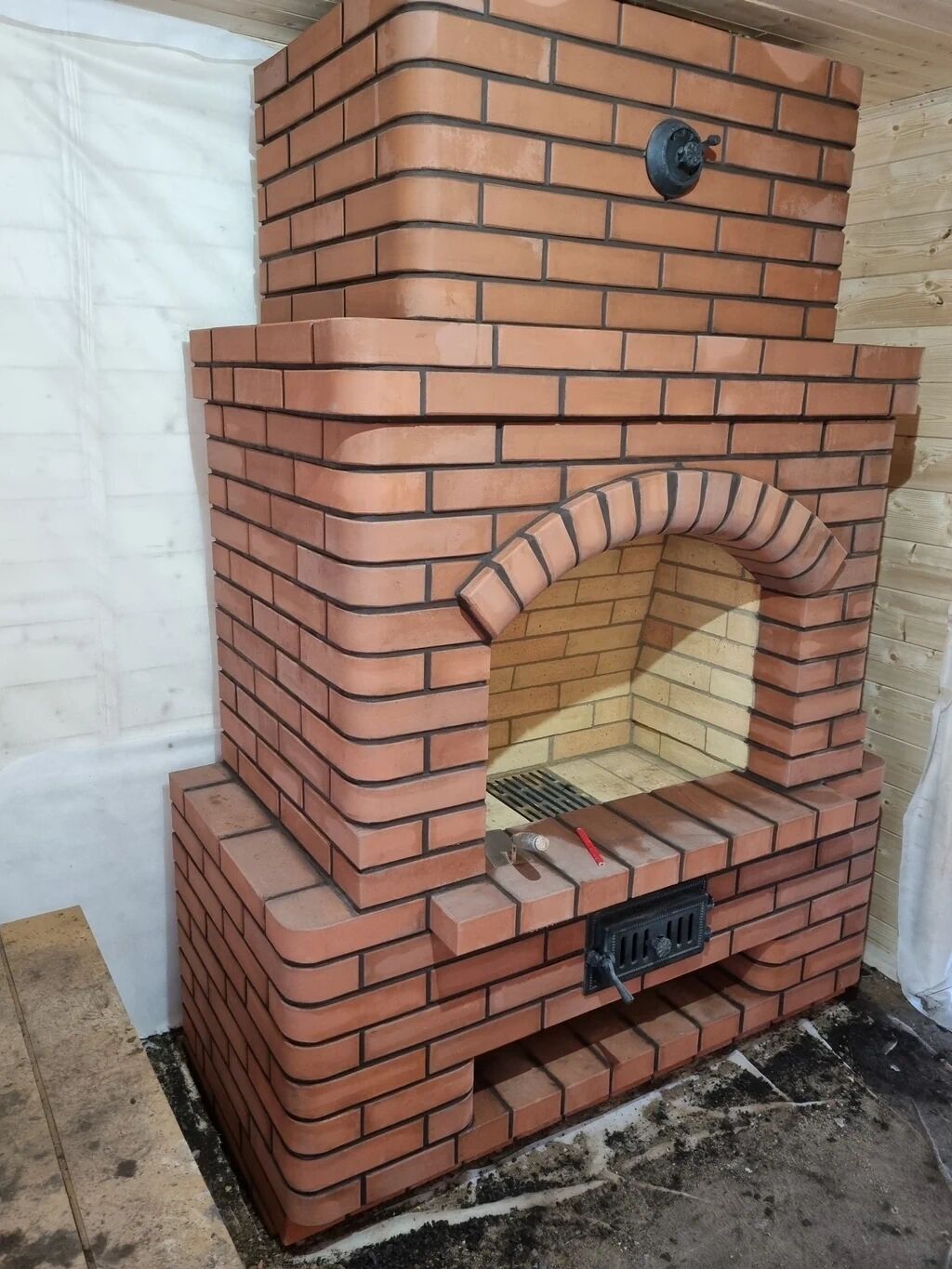 Печные комплексы и уличные кухни из кирпича под ключ